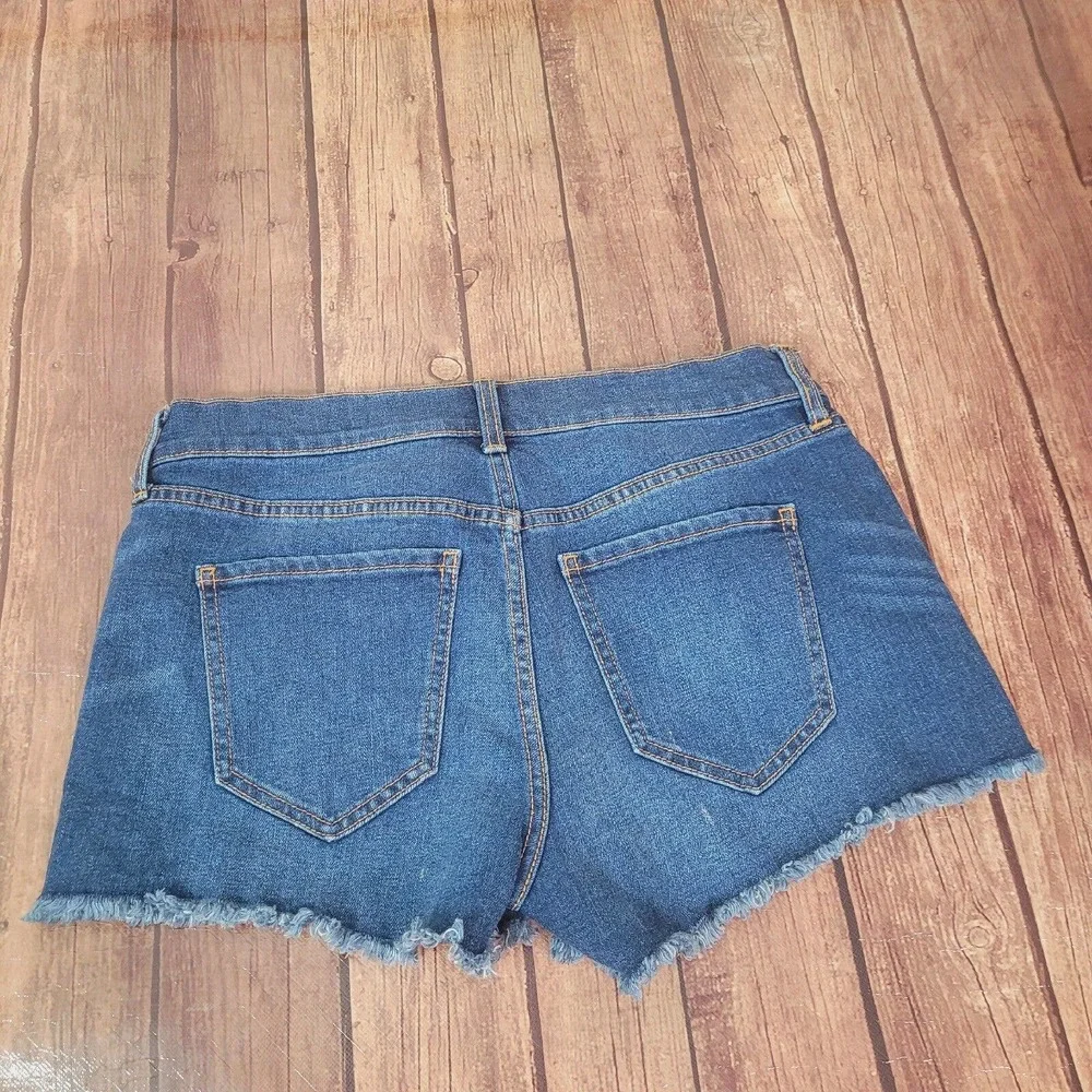 Old Navy Womens Shorts Blue 4 Boyfriend Cut Off Mid Rise Raw Hem‎ Denim Distress